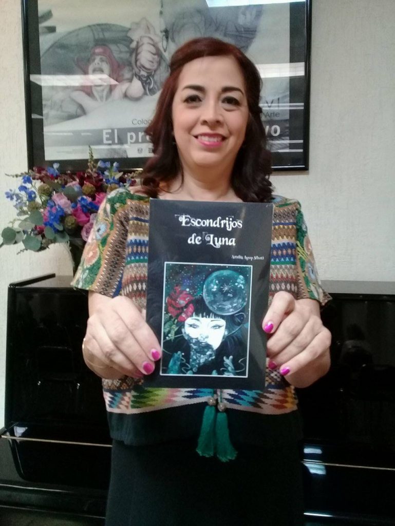 Arcelia Ayup presenta libro de cuentos “Escondrijos de Luna”
