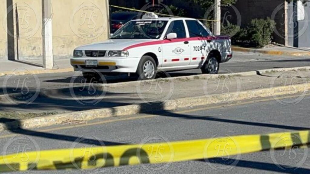 Sufre infarto y muere mientras conducía su taxi en Saltillo