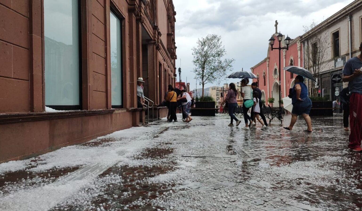 Se Cae El Cielo En Saltillo Fuerte Granizada Sorprende A Saltillenses