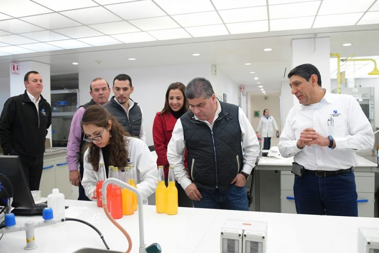 Compañía Cervecera de Coahuila recibe visita del gobernador Miguel Ángel Riquelme