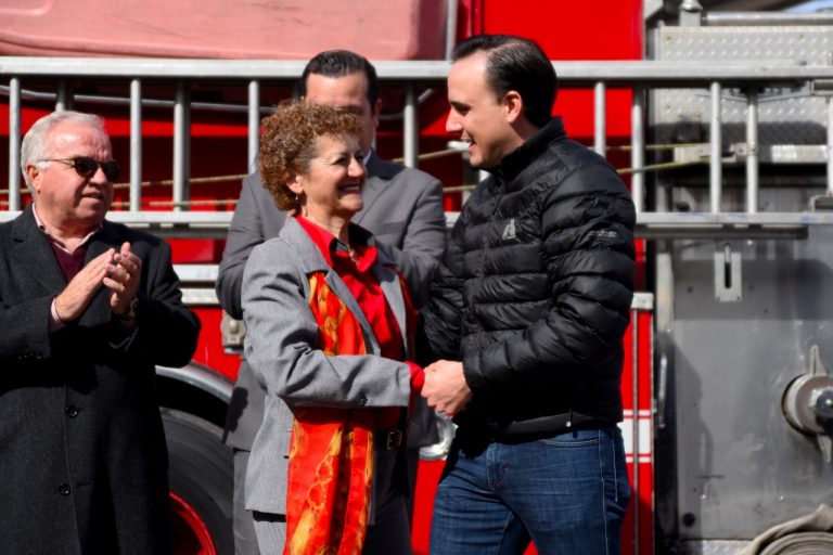 Manolo Jiménez respalda labor del cuerpo de bomberos y protección civil de Saltillo