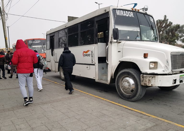 Municipio firma convenio con transportistas para que mejoren el servicio