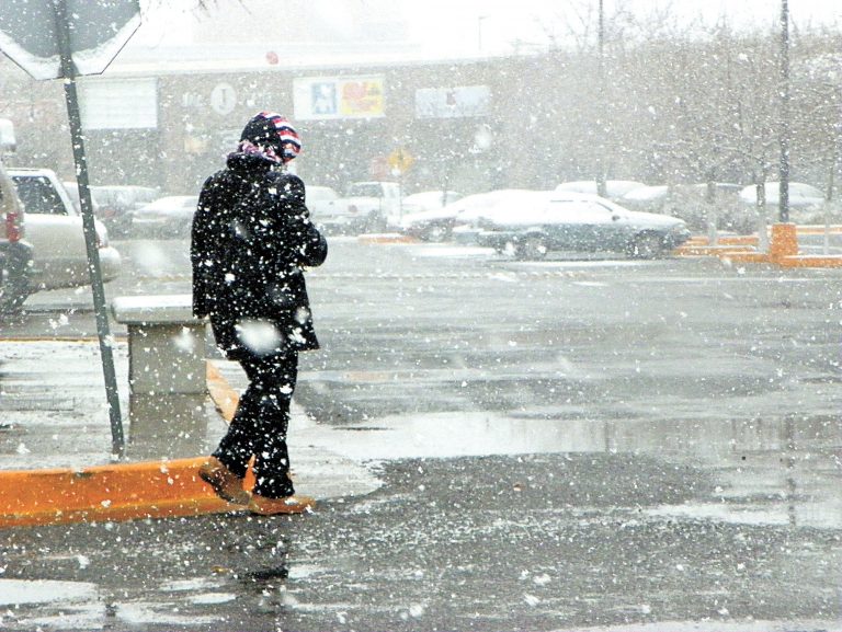 Temperatura de 4 bajo cero, y posible caída de agua nieve para este martes en Saltillo