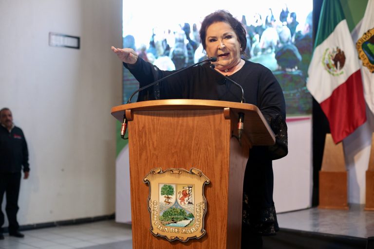 Tita Flores rinde protesta; es la primera alcaldesa en la historia de Ramos Arizpe