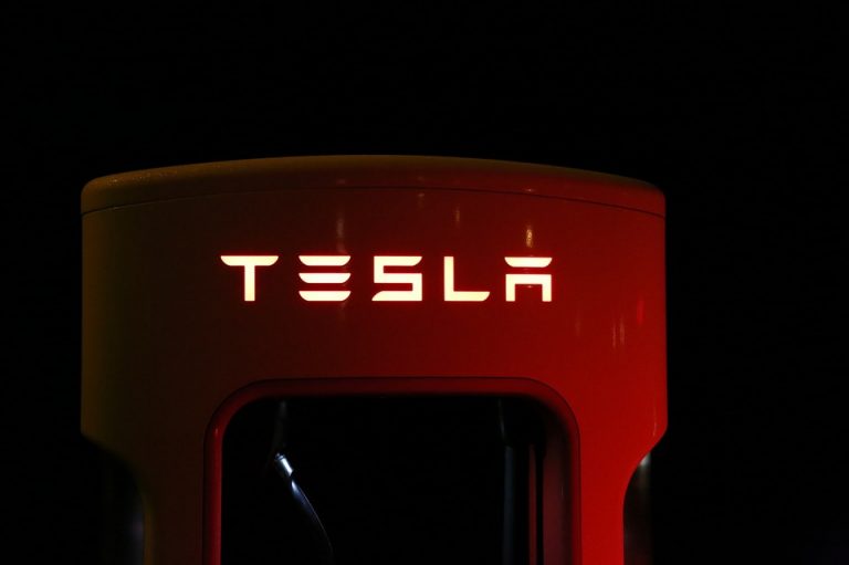 ¿Buscas empleo? Tesla está reclutando trabajadores en México