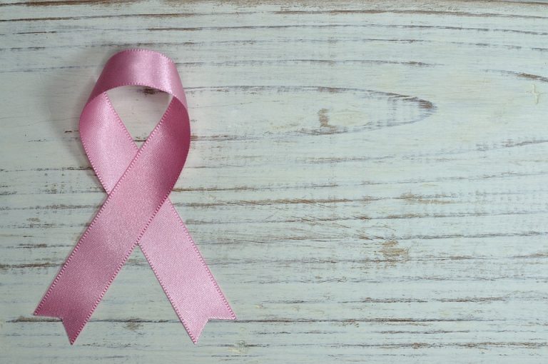 Cada vez sobreviven más personas al cáncer en todo el mundo 