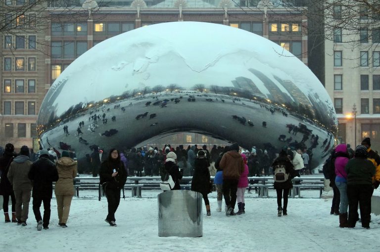 Cancelan más de 200 vuelos en Chicago por tormenta invernal en costa este de Estados Unidos