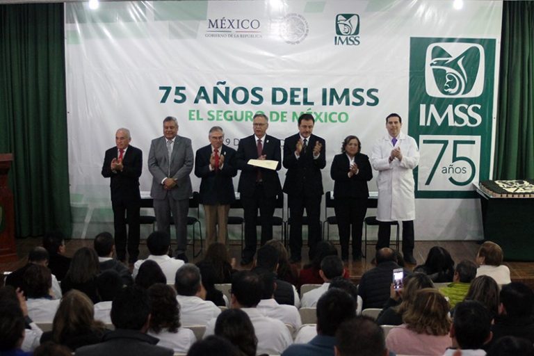 Celebran en Saltillo el 75 Aniversario del IMSS