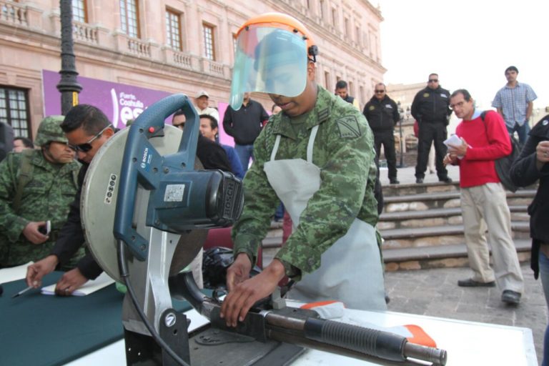 Intercambiarán armas por gratificación económica