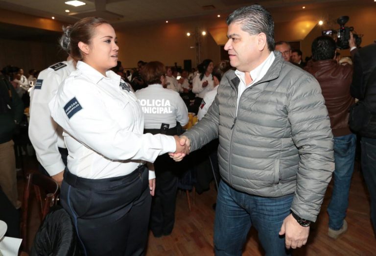 Reconoce Gobernador labor de los policías; anticipa apoyos para su mejor desempeño