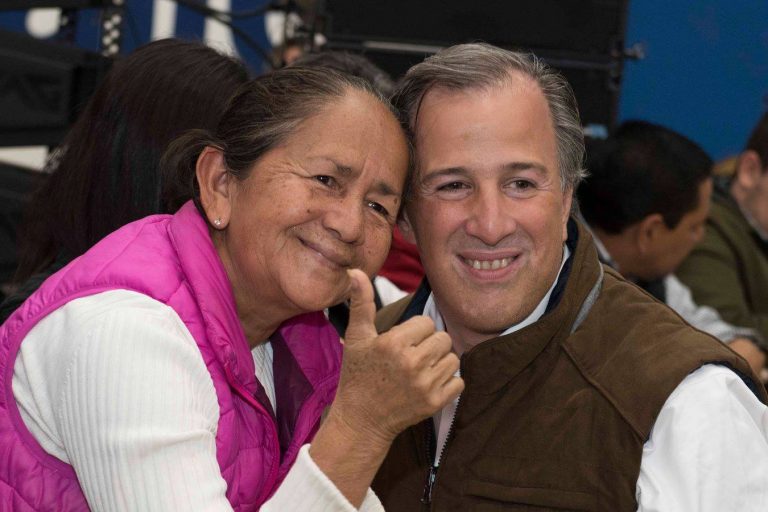 Recursos confiscados al crimen, para educación, promete Meade