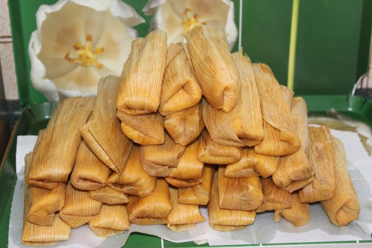 Mayores de 50 años, lo que más consumen tamales en México