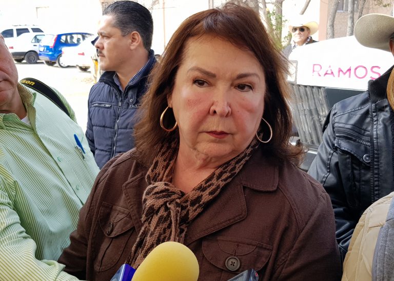 Aclara Tita Flores que no renunciará a la alcaldía