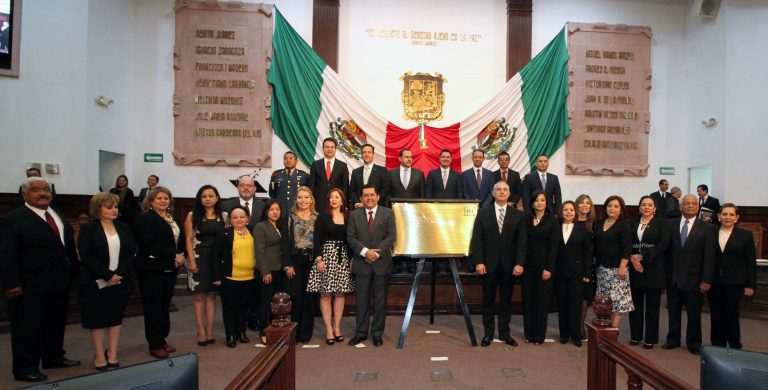 Conmemoran el 105 Aniversario del Ejército Mexicano en el Congreso del Estado