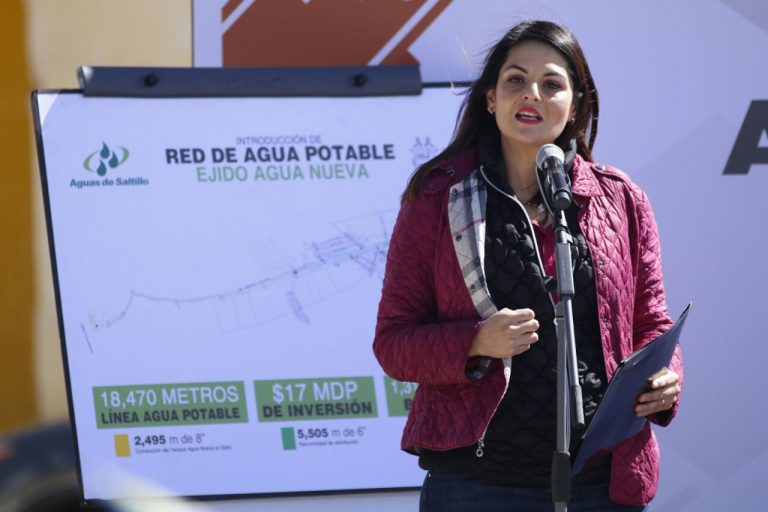 Inicia Municipio de Saltillo red de abastecimiento de agua potable en el ejido Agua Nueva