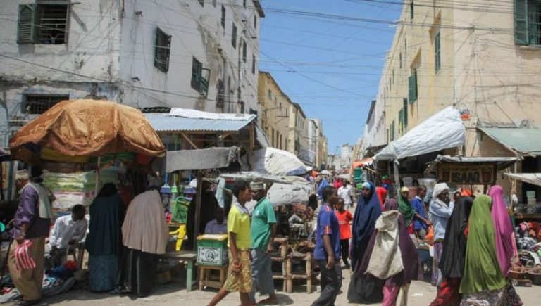 La ONU condena el ataque con coches bomba en la capital de Somalia