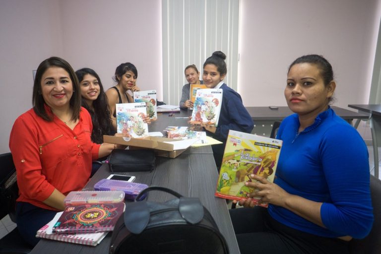 Las mujeres de Coahuila podrán terminar primaria, secundaria o preparatoria sin costo alguno