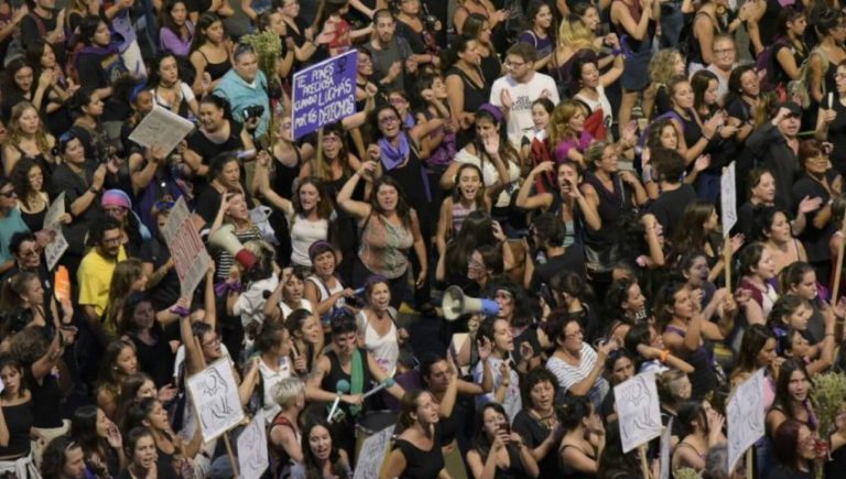 Ley integral de violencia de género aprobada en Uruguay