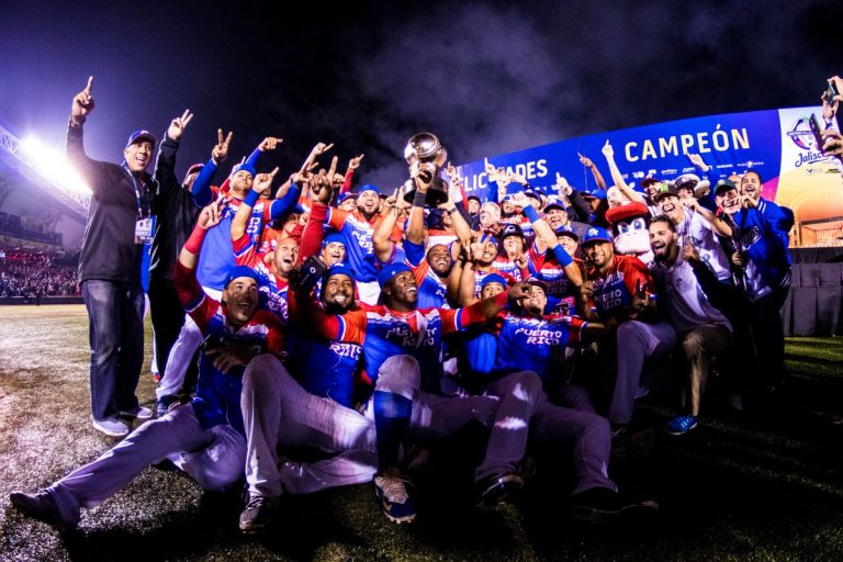 Puerto Rico vence a Dominicana y retiene título de Serie del Caribe 