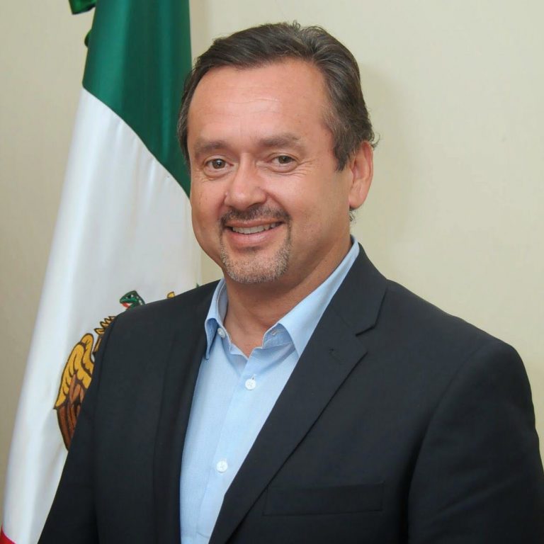 Se registra Gerardo García como precandidato del PAN a la alcaldía de Monclova