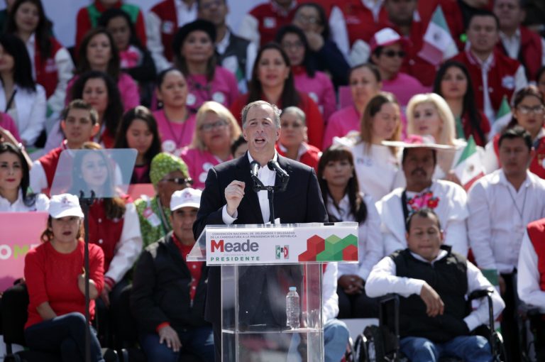 Meade impugna prohibición del INE de debates en intercampañas