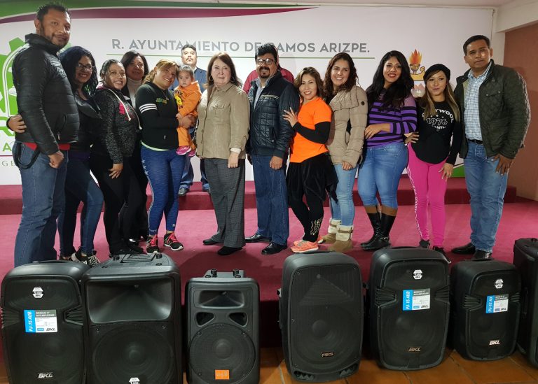 Equipan a grupos de zumba de Ramos Arizpe