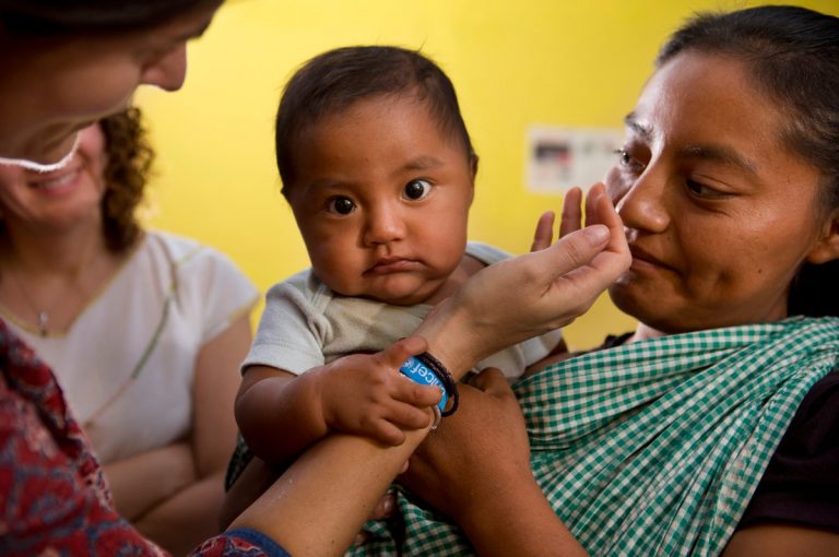 Familias mexicanas recibirán información para mejorar hábitos de salud