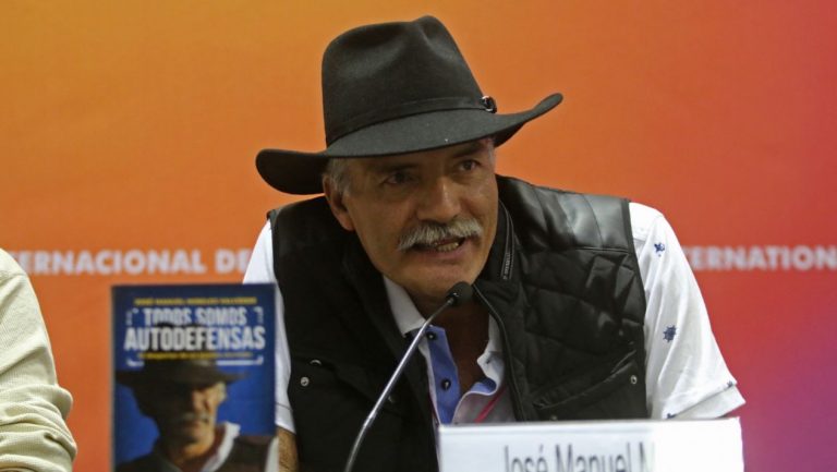 Otro más; López Obrador quiere a líder de grupo armado como senador