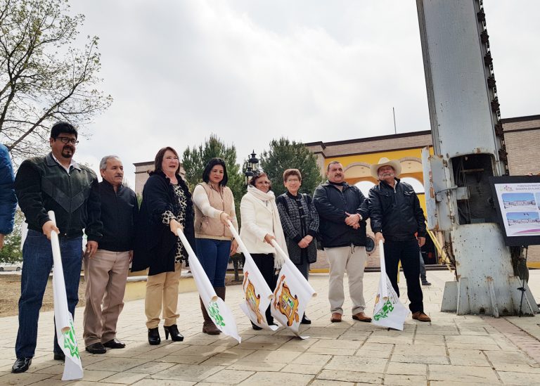 Comienza rehabilitación del asta bandera en alameda Miguel Ramos Arizpe