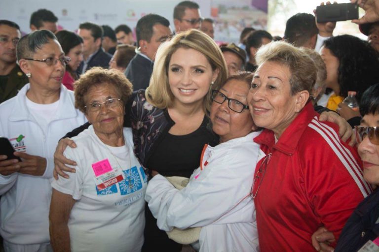 Destaca Angélica Rivera de Peña la fuerza de la mujer mexicana