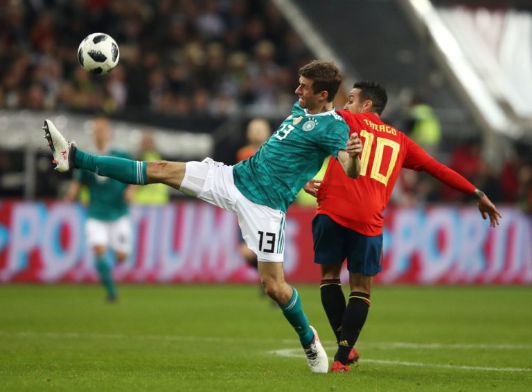 España puso en aprietos a Alemania; golazo de Müller