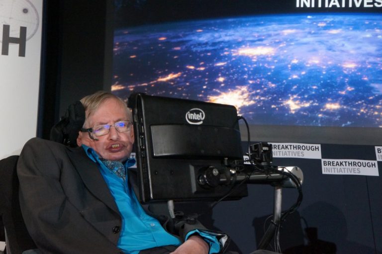 Stephen Hawking será enterrado al lado de Isaac Newton