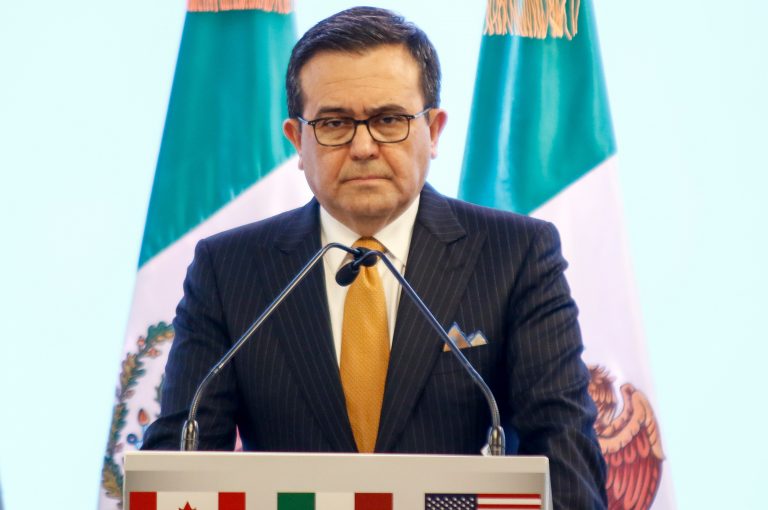 Si Estados Unidos no excluye a México de aranceles, actuaremos: Guajardo