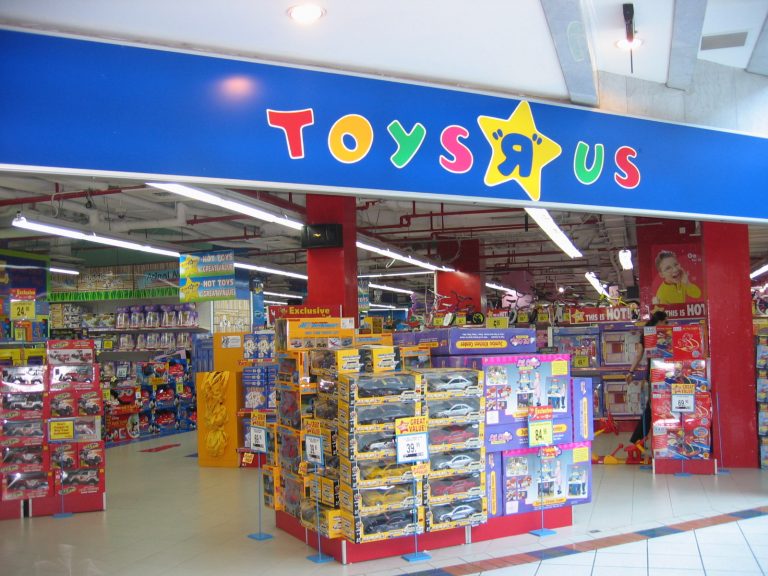 Toys R Us le dice adiós a EU