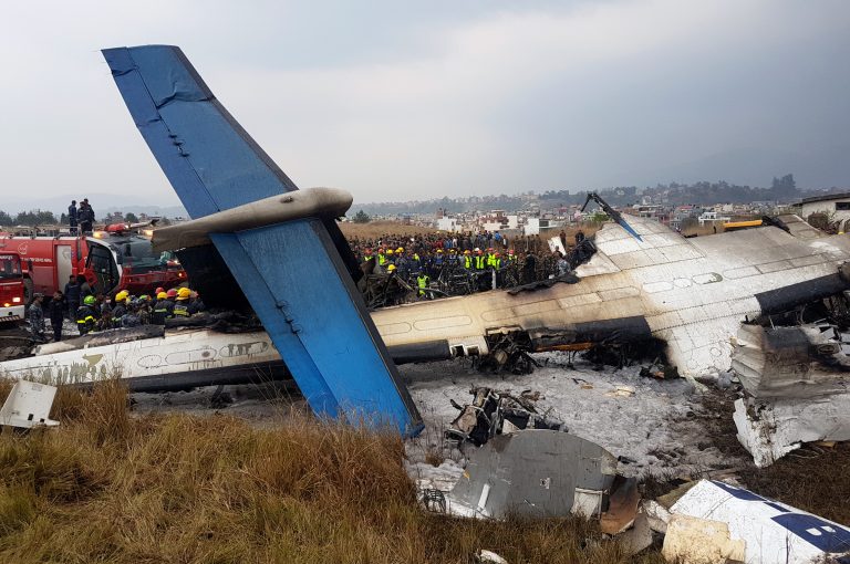 Al menos 49 muertos y 17 heridos en accidente aéreo en Nepal 