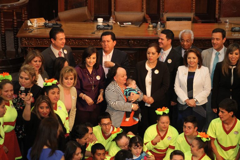 Conmemoran diputados el Día Mundial del Síndrome de Down