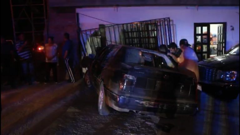 Dan de alta a niño herido en accidente en Padre Santos; conductor se niega a solventar gastos