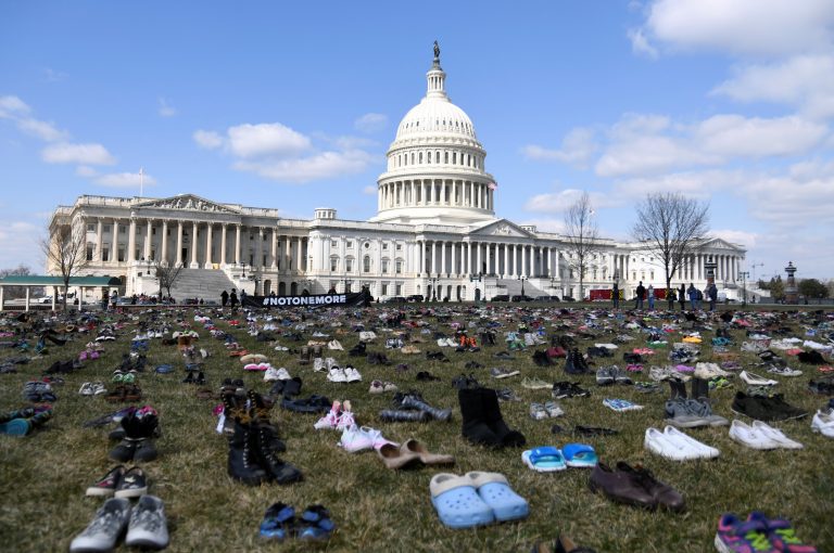 Miles de estudiantes en Estados Unidos protestan contra las armas