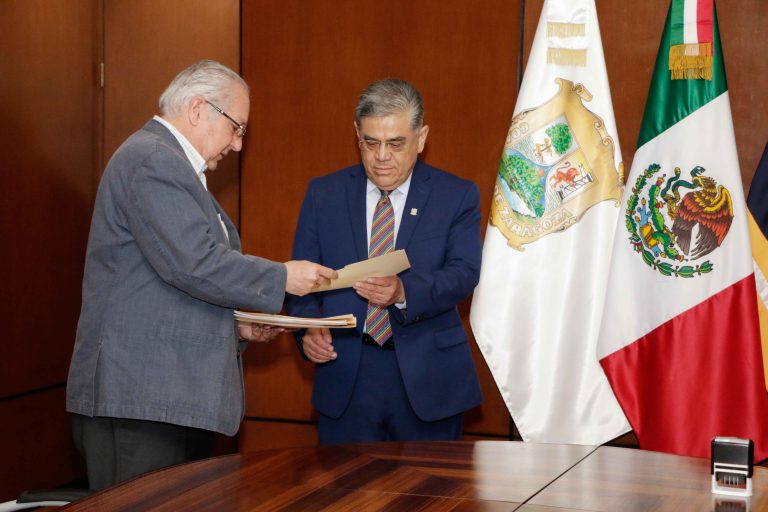 Presenta Jorge Alanís Canales postulación para Tesorería