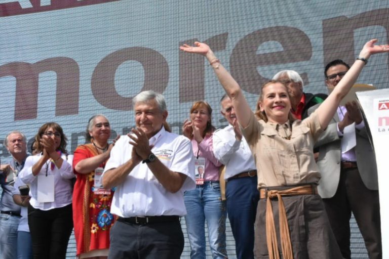 AMLO invitará al papa Francisco para proceso de paz en México de ganar Presidencia