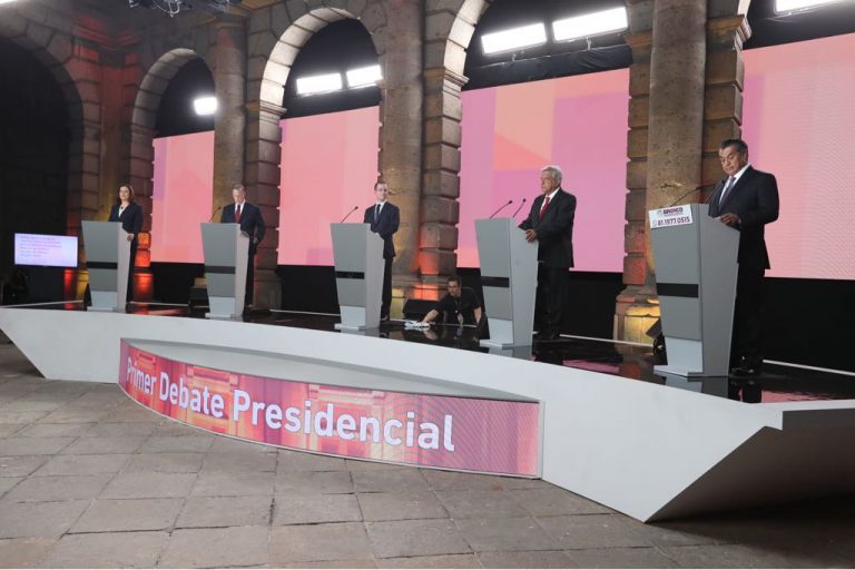 INE aprueba moderadores y nuevo formato del segundo debate presidencial