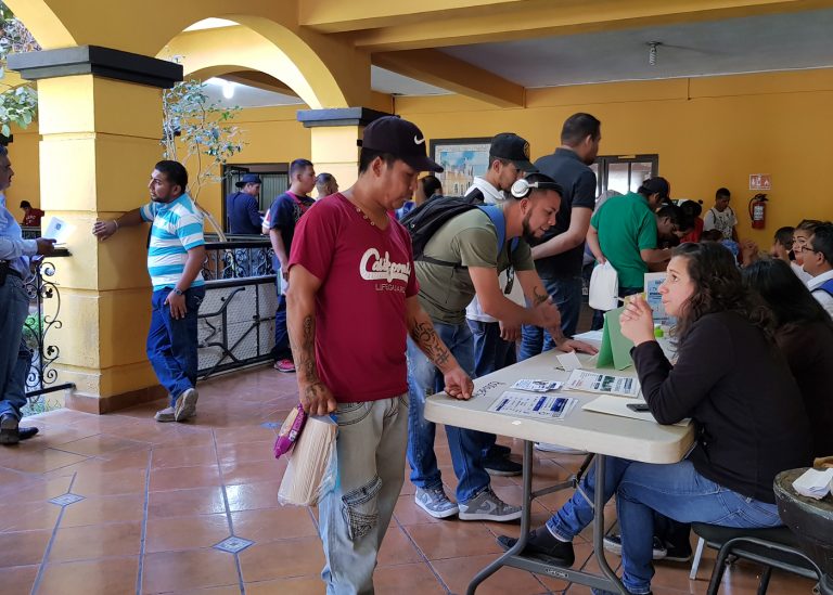 Jóvenes son los que más buscan empleo en Ramos