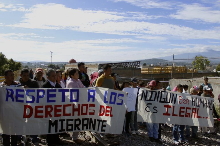 Mujeres migrantes: producen riqueza, padecen violencia