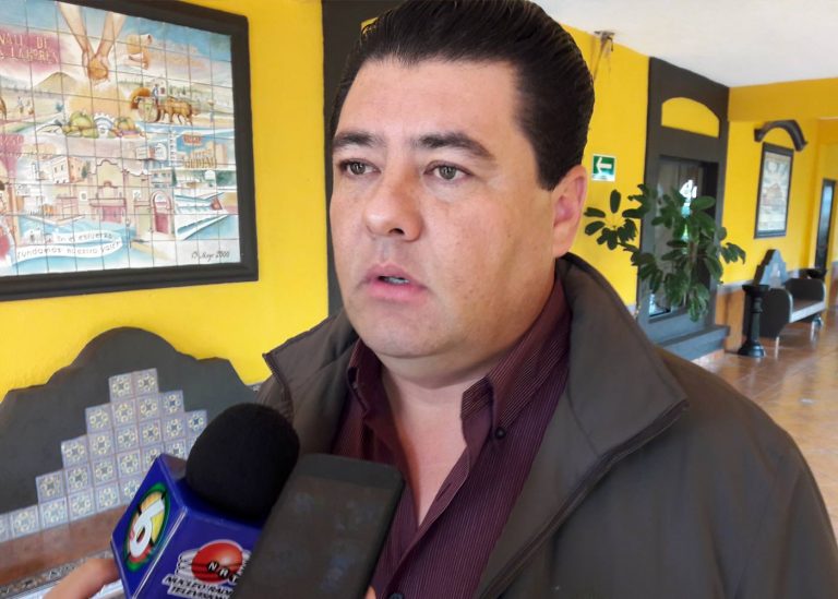 Se restablece el suministro de agua en colonia Lomas del Valle