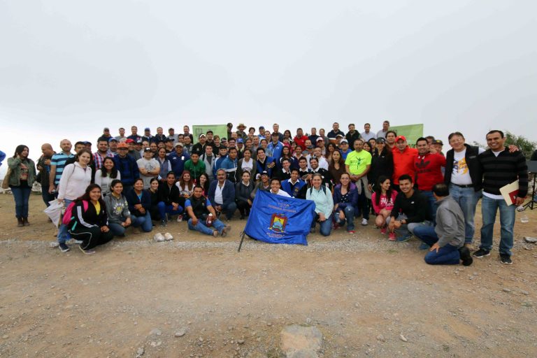 Conmemora UA de C con Actividades de Senderismo el Día de la Tierra y el Día Internacional del Libro