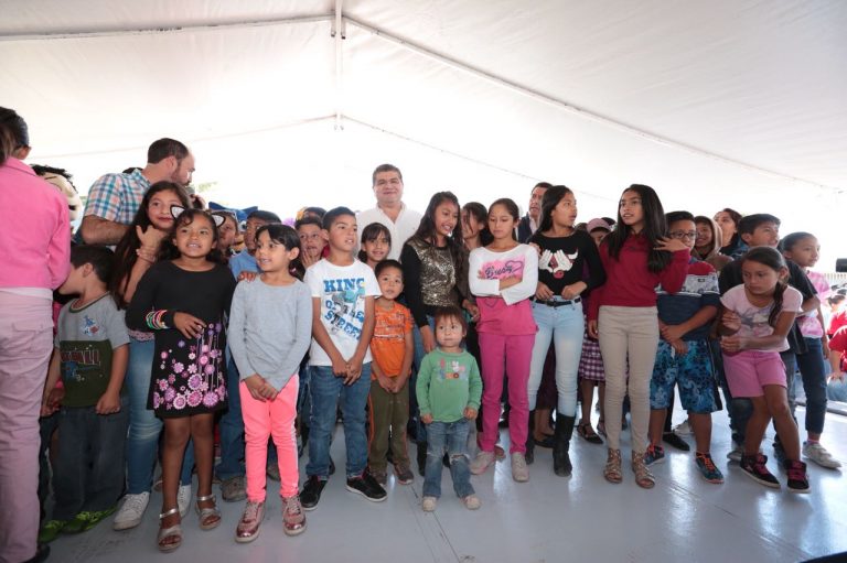 Festejan en su día a los niños de Coahuila