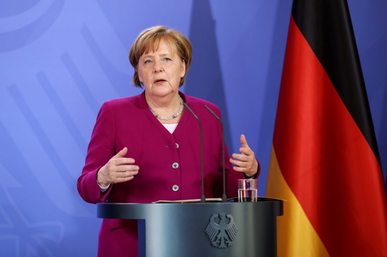 Merkel dice que no contenderá de nuevo para canciller al concluir mandato en 2021 