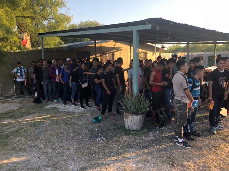 Rescatan a 65 migrantes en Piedras Negras