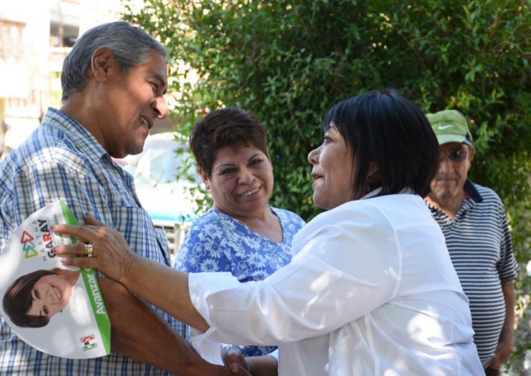 Apoya Martha Garay propuesta de aumentar salario a maestros