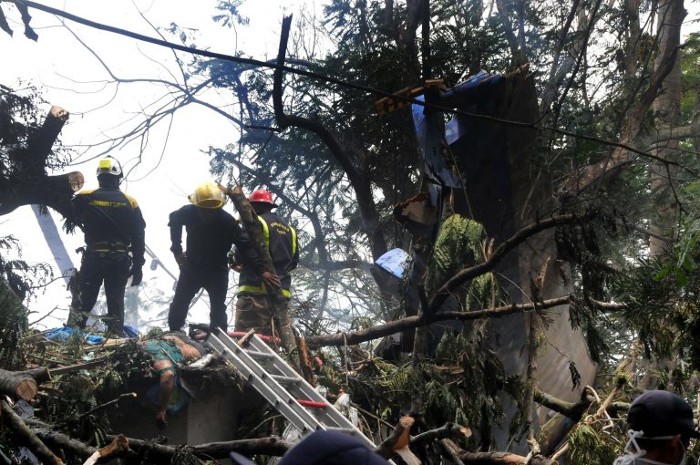 Avión comercial se estrella en La Habana con 104 pasajeros 